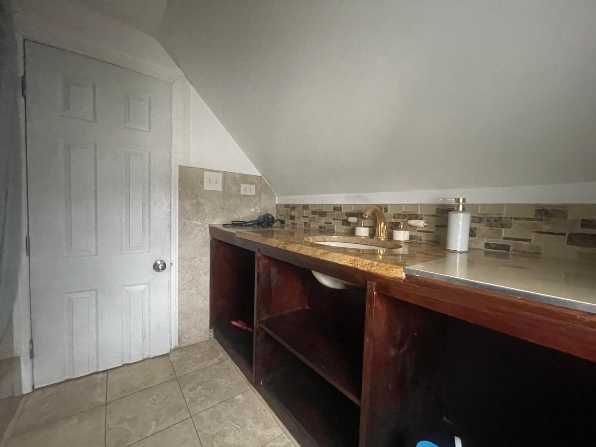 Private Loft 5 Min Away From Lga Apartment นิวยอร์ก ภายนอก รูปภาพ
